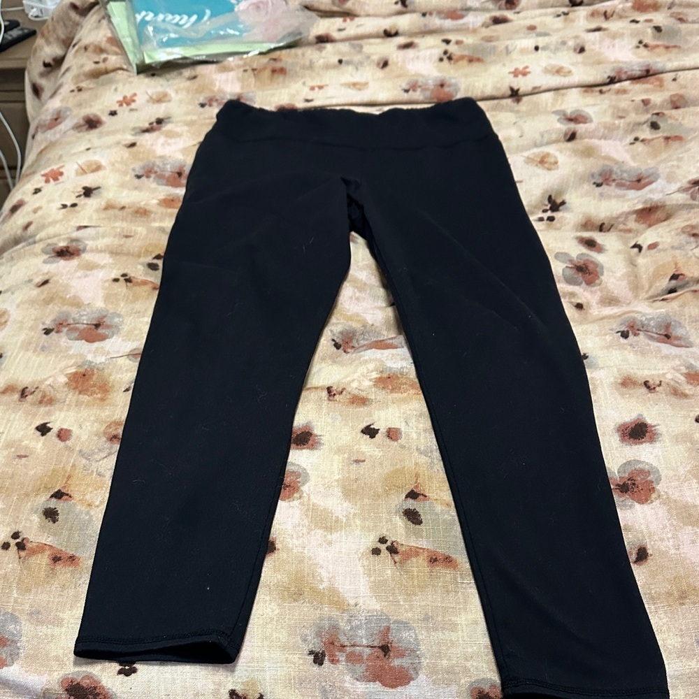 Sleek Black Women's Leggings